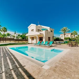 Michelle Villa Ayia Napa
